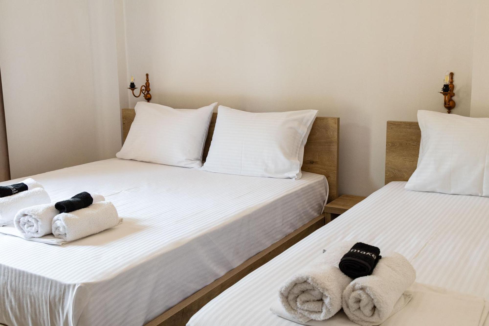Lions Lair Hotel